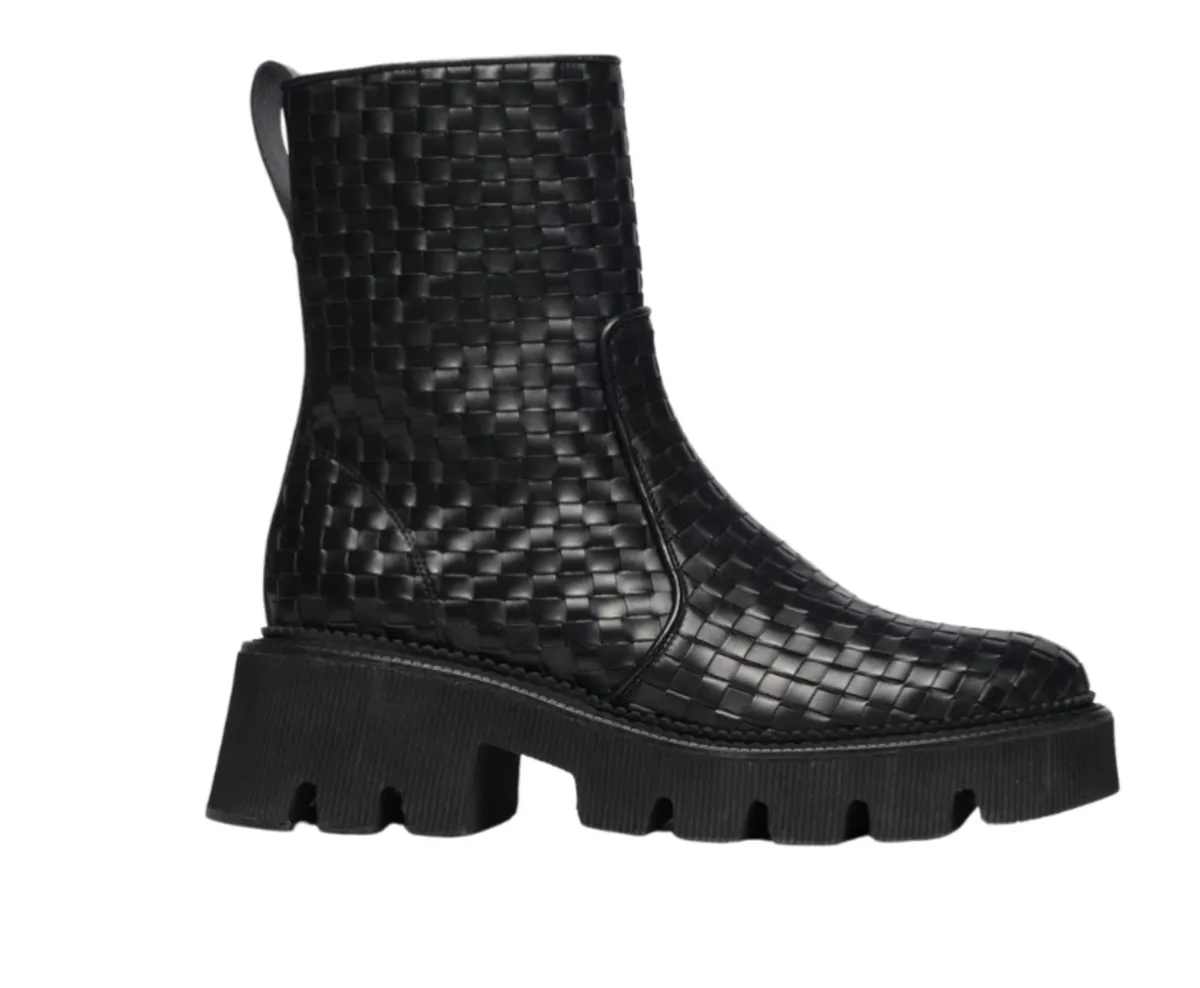 Darla Lug Boot - black