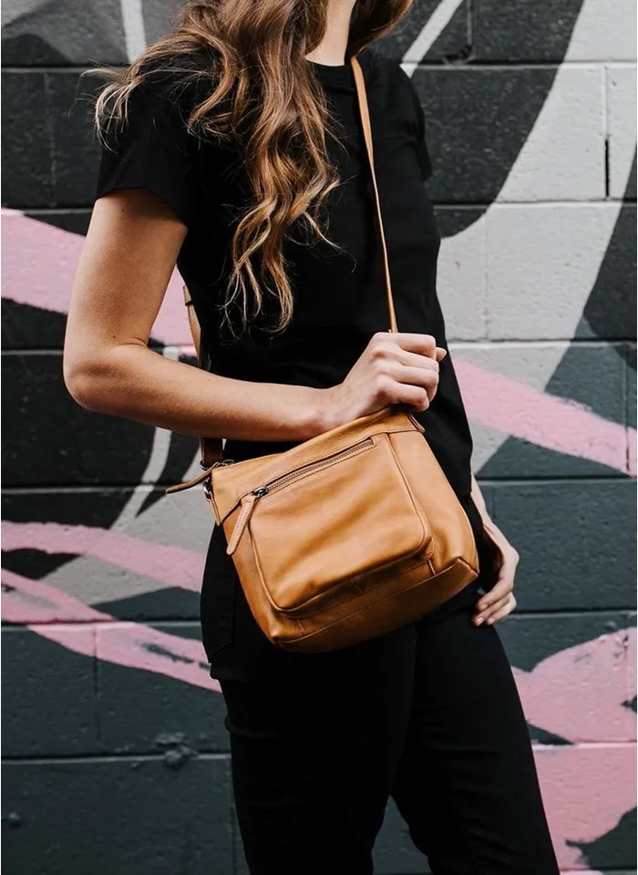 Dusky Robin Bella Brown Bag