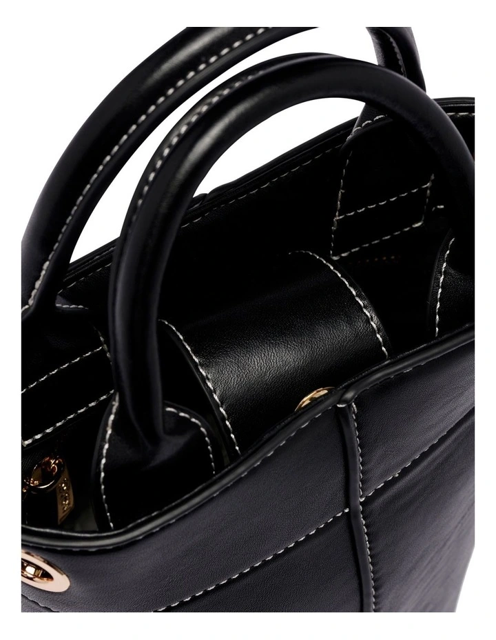 Lenny Bucket Bag in Black