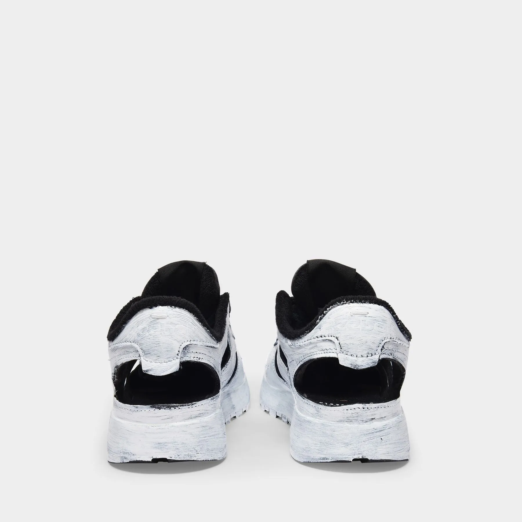 Maison Margiela  Maison Margiela X Reebok Sneakers in White Leather