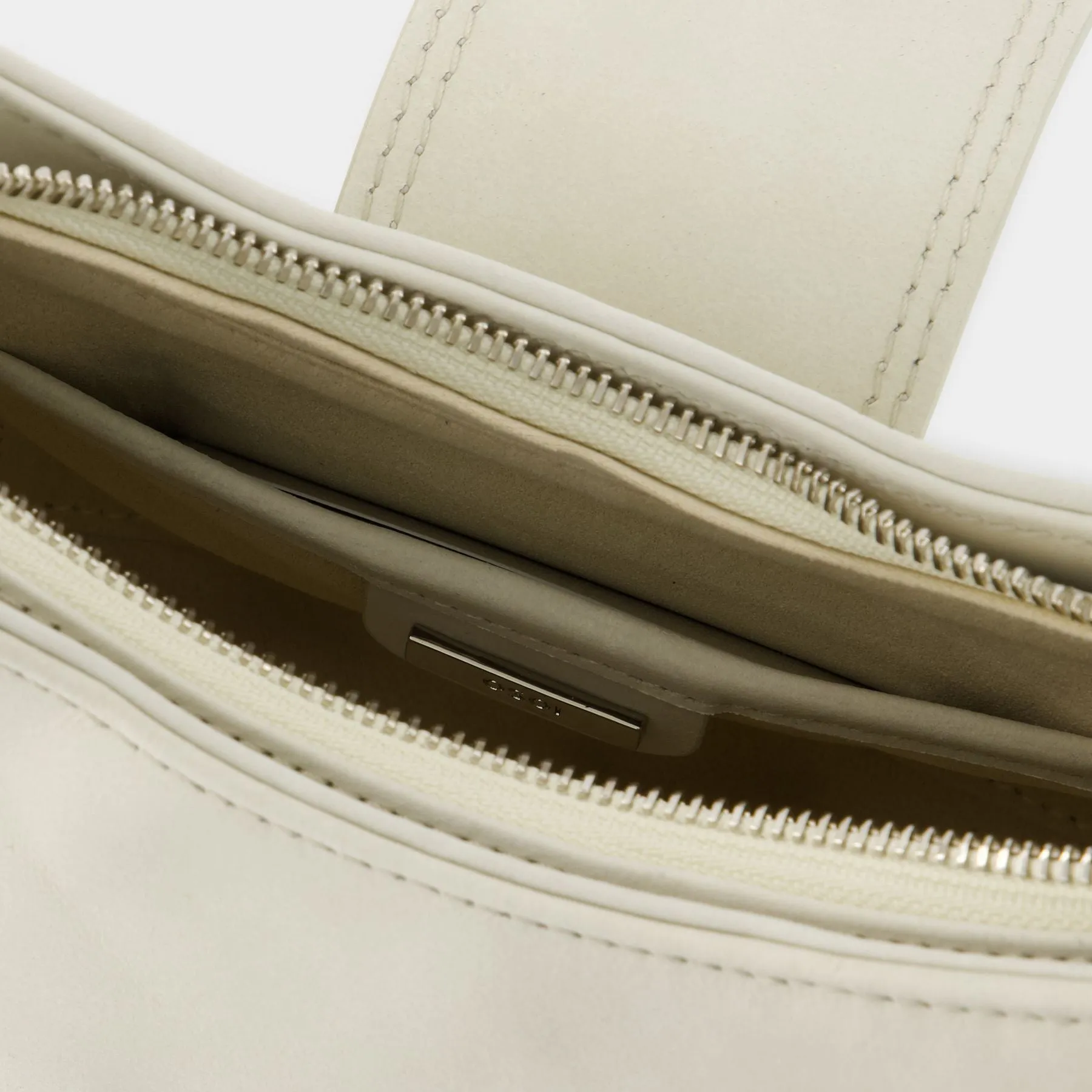 Osoi  Hobo Brocle Shoulder Bag - Osoi - Leather - Cream