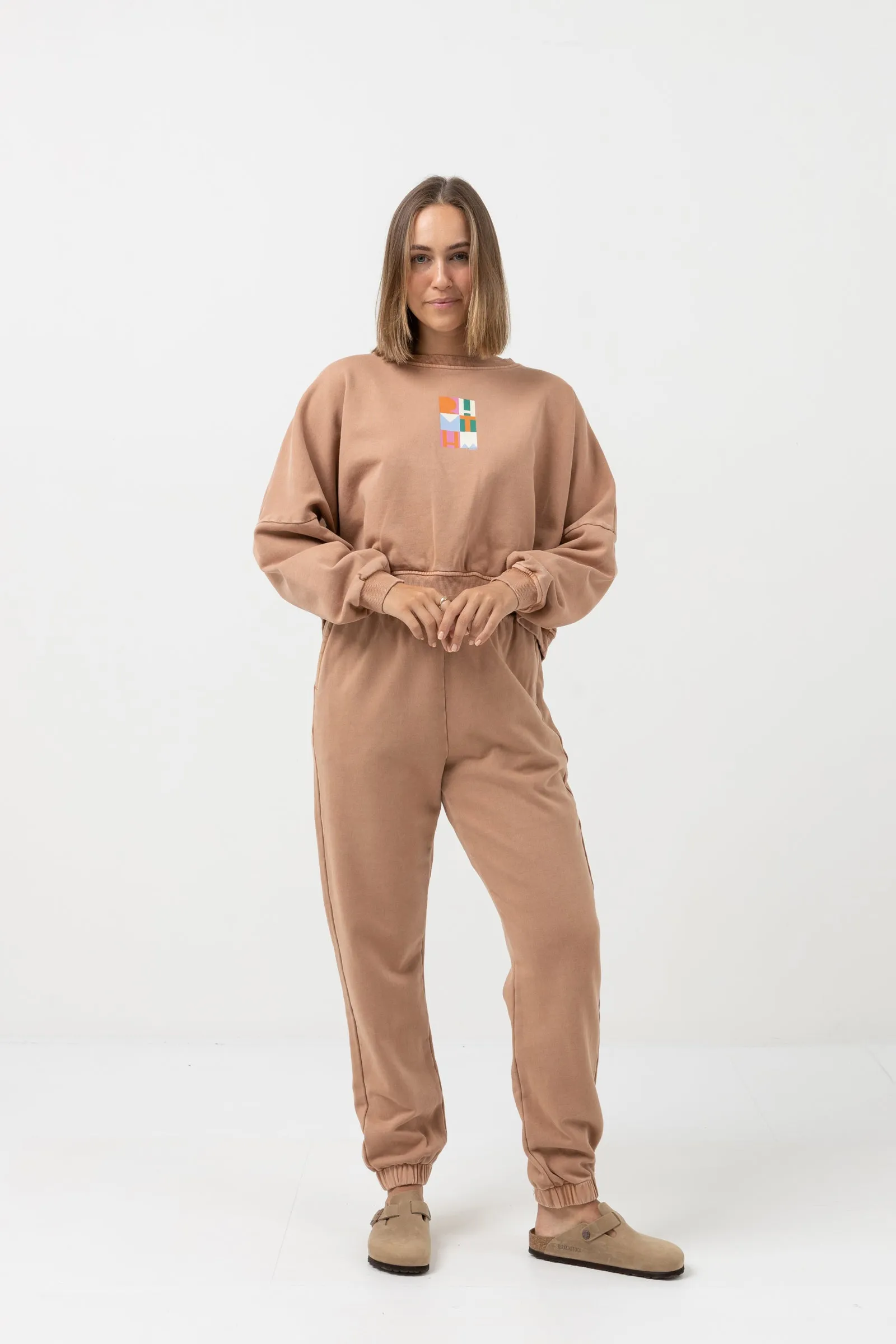 Stacked Slouch Fleece Caramel