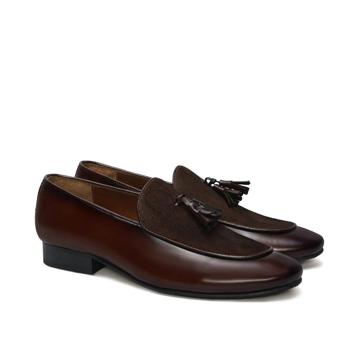 Tassel Slip-On Shoes in Dark Brown Glossy/Suede leather