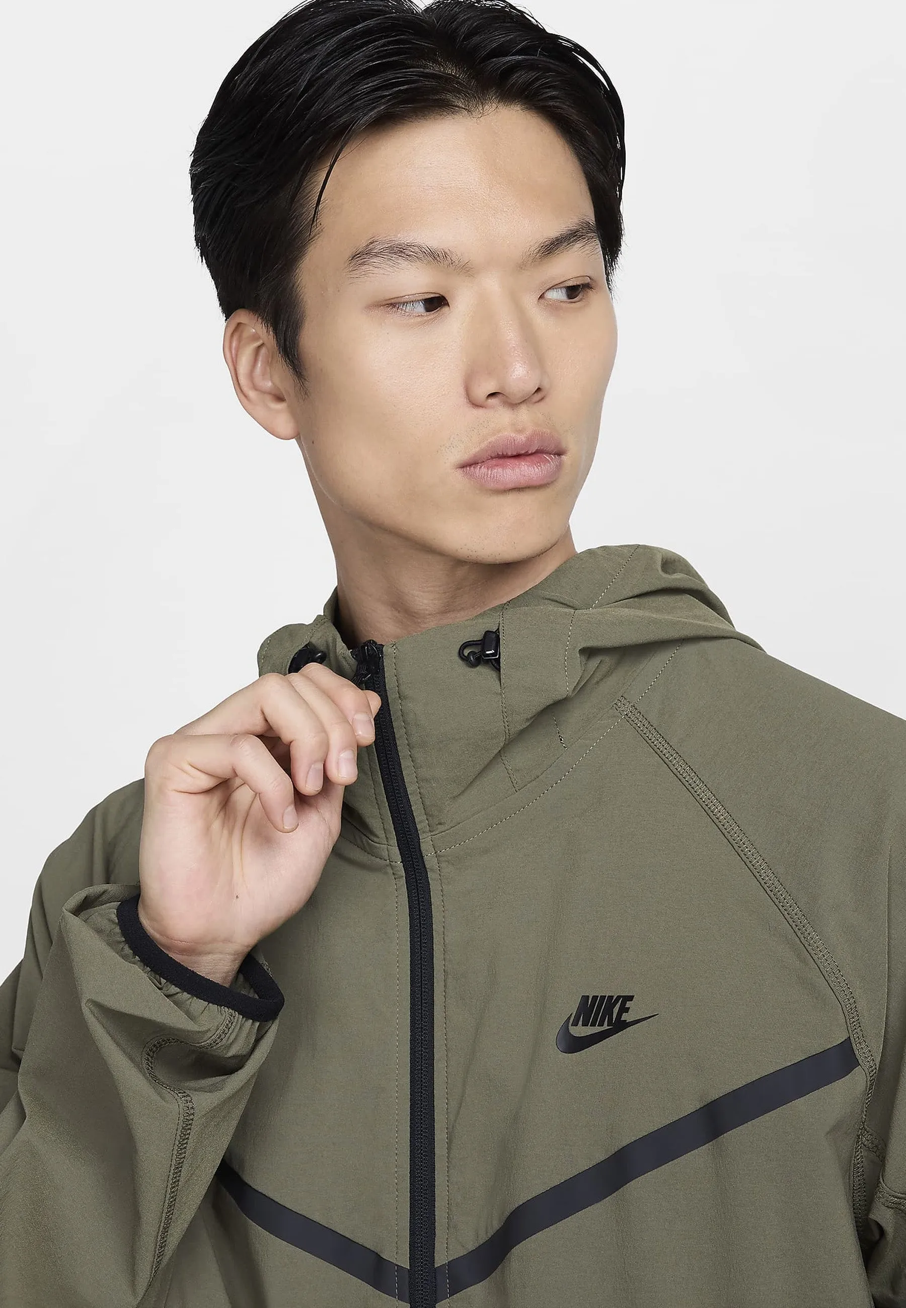 Tech Woven Windrunner Jacket - Olive/Black